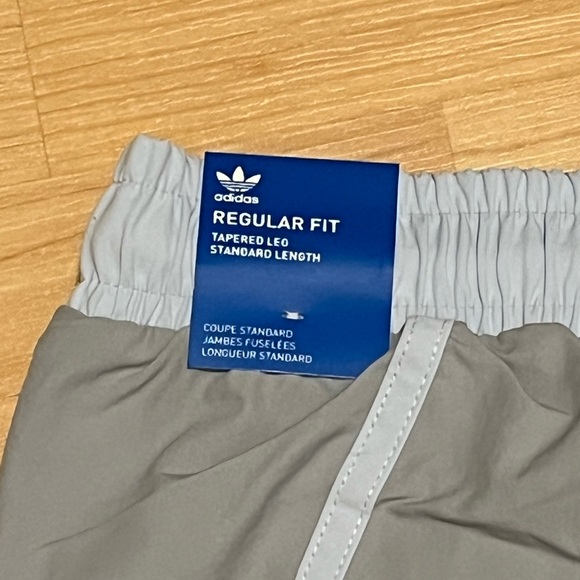 ADIDAS R.Y.V. V-LINE WOVEN TRACK PANTS - Picture 6 of 8